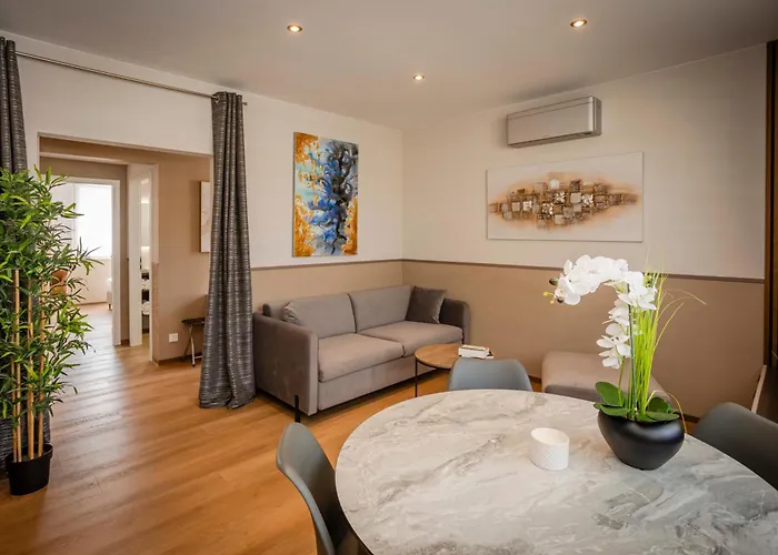 Harmonie - Proche Basel, Elegant F2 Avec Appartement